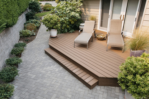 The Best Outdoor Flooring Options - Fairmarket